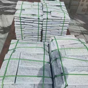 安阳 芝麻白蘑菇石装车出货