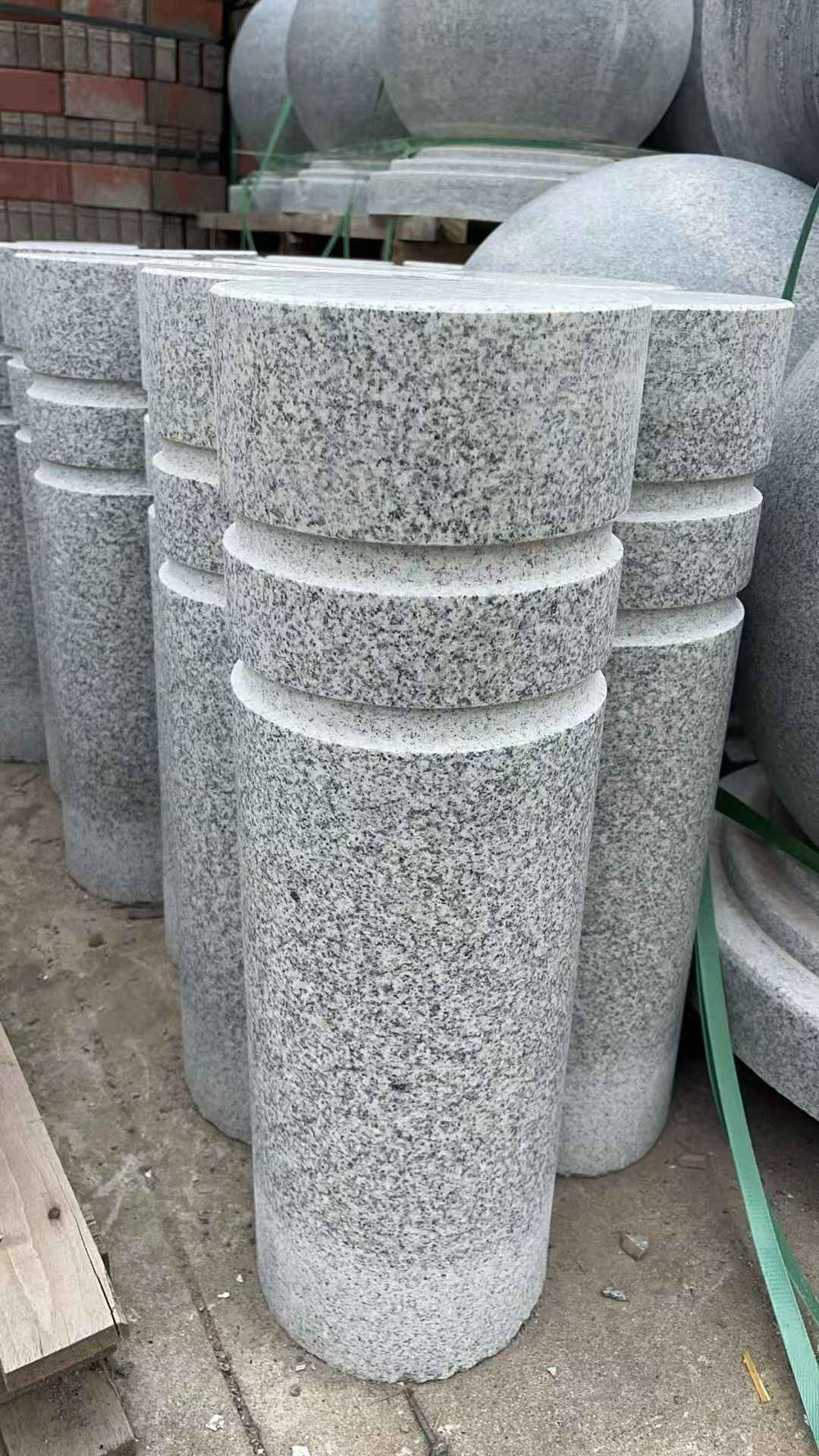 安阳 芝麻白花岗岩挡车柱、隔离柱多少钱