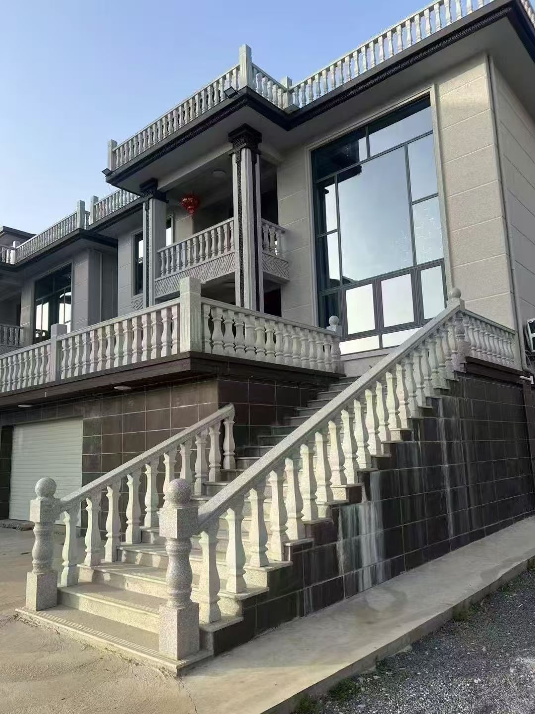 安阳 芝麻白别墅阳台栏杆，楼梯栏杆