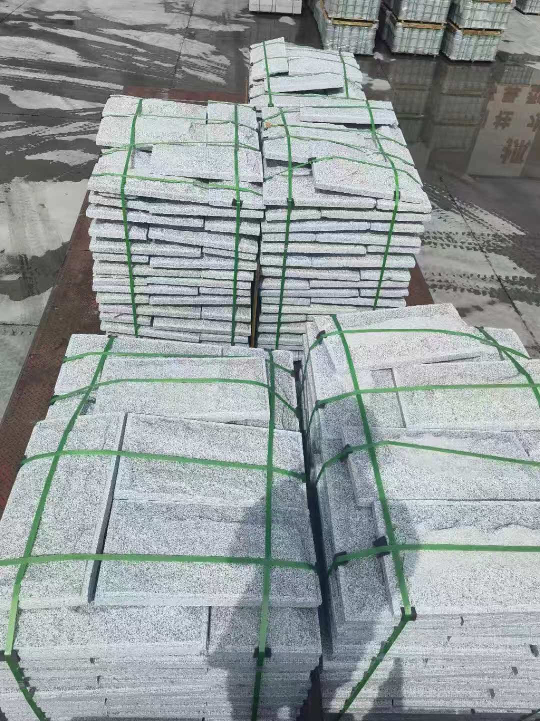 安阳 芝麻白蘑菇石装车出货