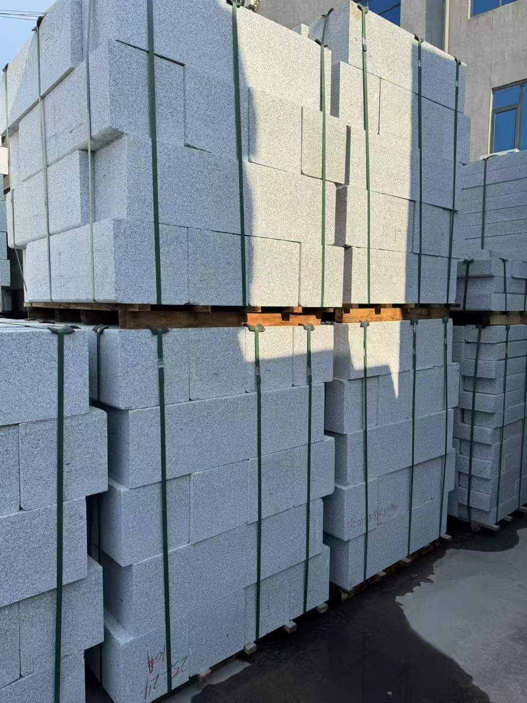 安阳 芝麻白路沿石